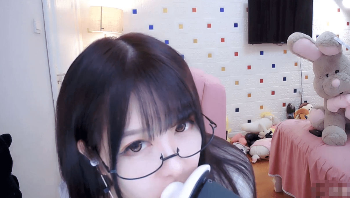 斗鱼主播娜娜Sweet5分钟内睡不着我负责-[娜娜Sweet]