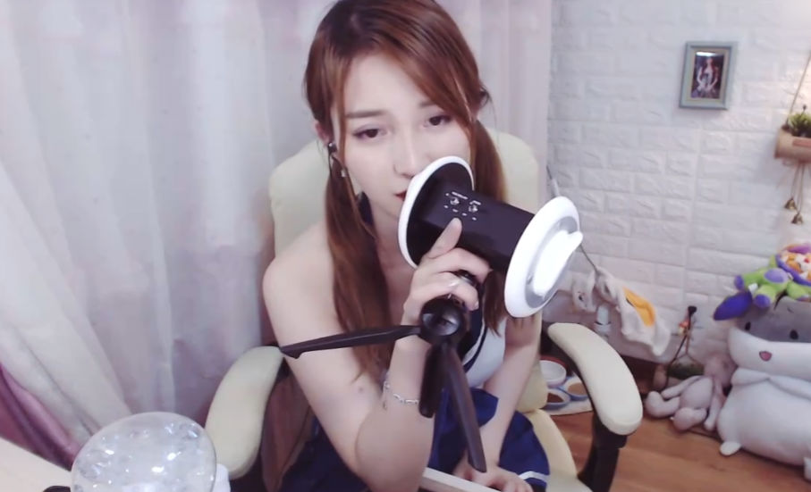 主播MOMO桃桃早期水手服直播切片-[MOMO桃桃]