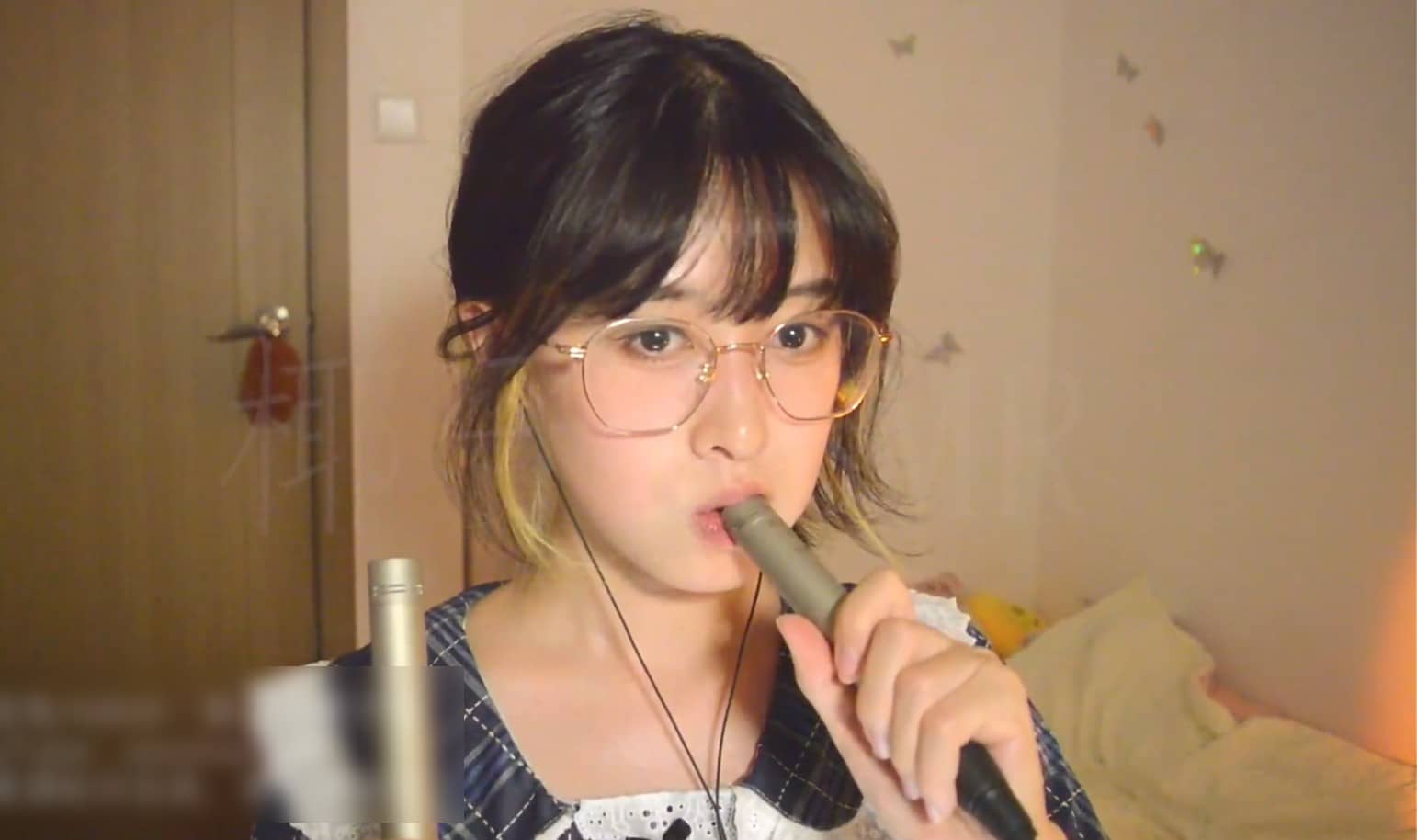 其实是椰子啦 价值140元舰长vip福利v25-[其实是椰子啦][650M/40分钟]