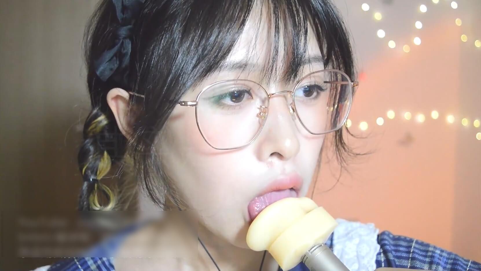 其实是椰子啦 价值140元舰长vip福利v202-[其实是椰子啦]352M/26分钟]