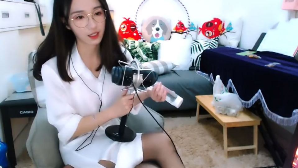 斗鱼贝拉经典黑色芦荟胶-[斗鱼贝拉]