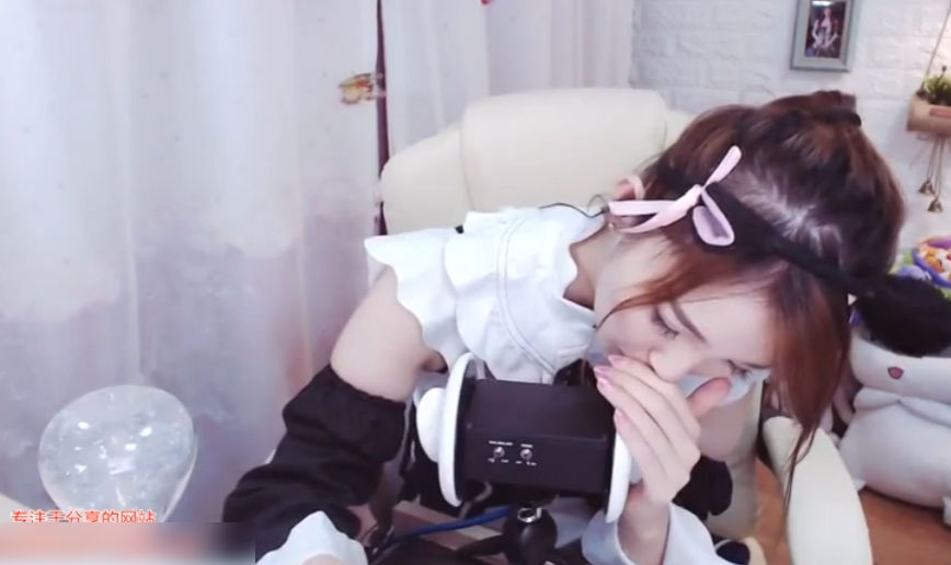 主播momo桃桃女王女仆系列直播录制切片v19-[momo桃桃]