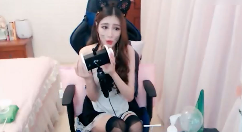 斗鱼主播静香舔耳剧情早期直播切片系列-[静香]