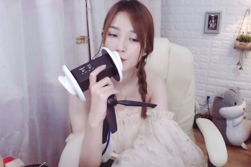 momo桃桃女王潶丝经典116-momo桃桃[1小时]