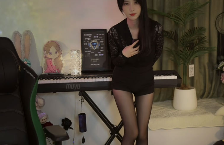 贝拉小姐姐纯欲蕾丝深V直播切片-[30分钟]