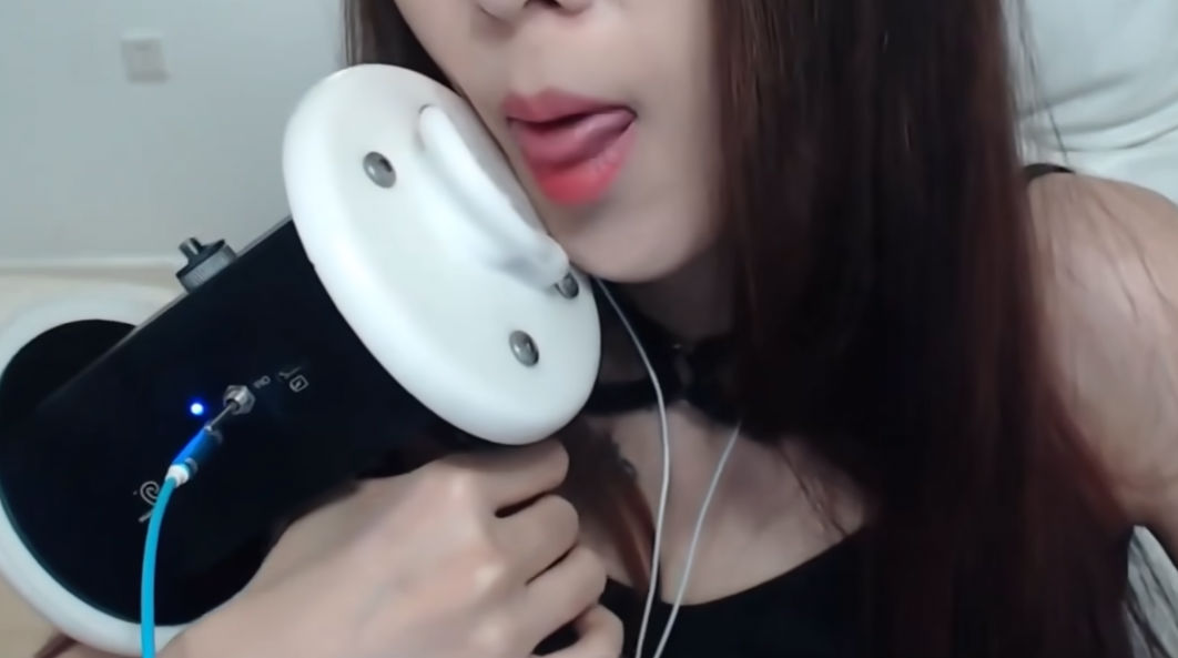 丸子君舔耳特辑修复画质-[245M/11分钟]