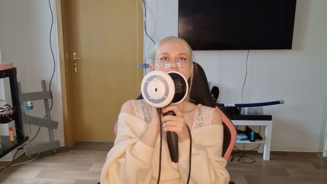 mouthsounds白肩带舔耳-[17分钟]